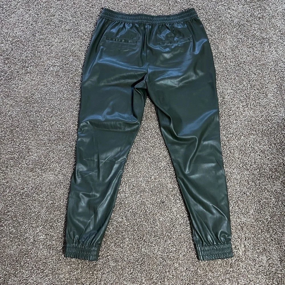 Dear John Olive Green Faux Leather Jogger‎ Pants Women’s Size M Pull On